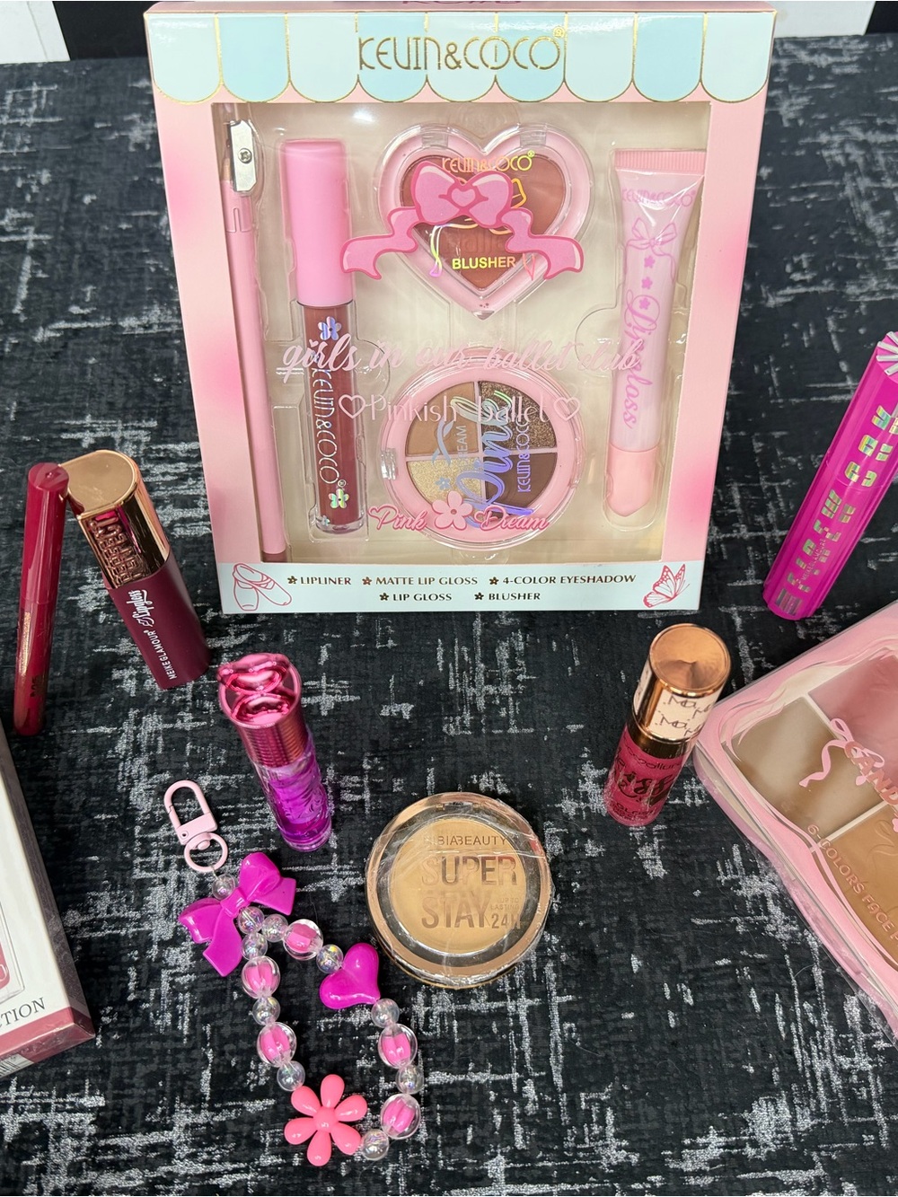 Pink Girls' Makeup Set – Blusher, Lip Gloss & Eyeshadow